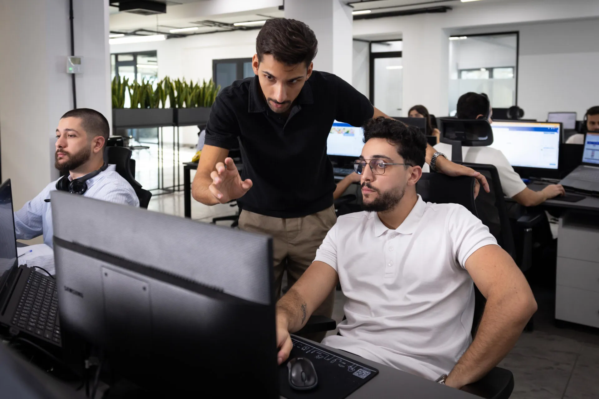 Expert Network Teamwork